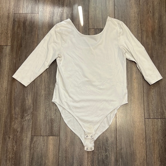3/4 Length Sleeve - White Gap Body Suit - Scoop Back - XL - Picture 1 of 3